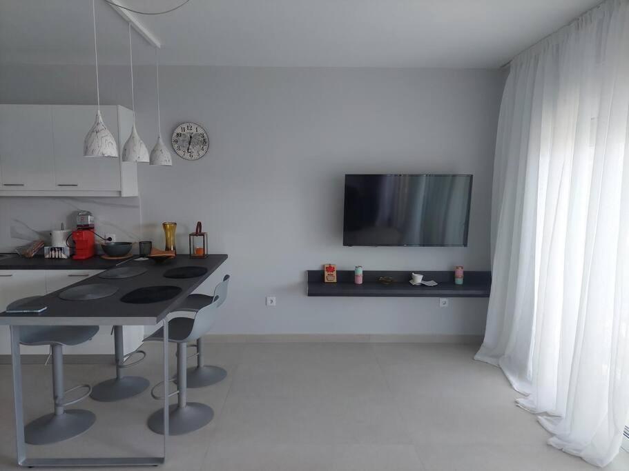 Gesyl Apartment Tolón Eksteriør bilde